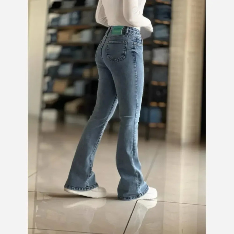 شلوار جین زنانه بوتکات قد بلند کشسان با کیفیت عالی در رنگ بندی متنوع