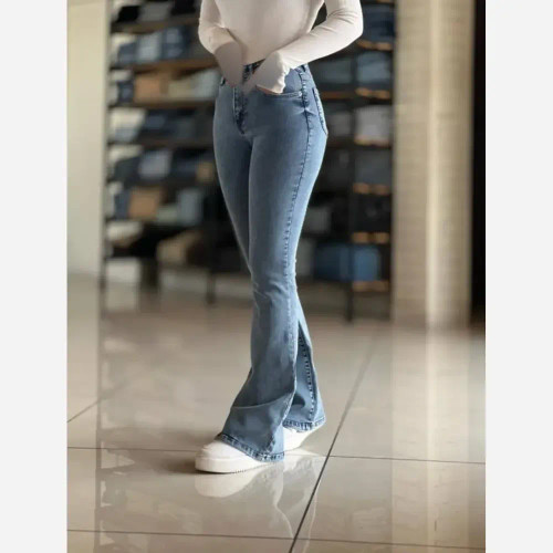 شلوار جین زنانه بوتکات قد بلند کشسان با کیفیت عالی در رنگ بندی متنوع