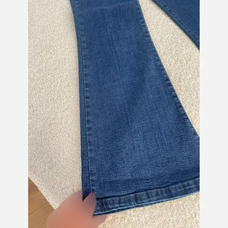 شلوار جین بوتکات زنانه باکیفیت، قد حدود 103، در رنگها و سایزهای متنوع