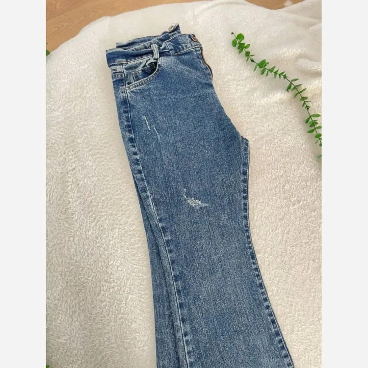 شلوار جین بوتکات زنانه باکیفیت، قد حدود 103، در رنگها و سایزهای متنوع