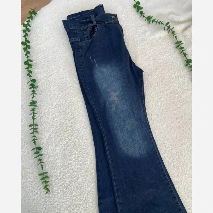 شلوار جین بوتکات زنانه باکیفیت، قد حدود 103، در رنگها و سایزهای متنوع