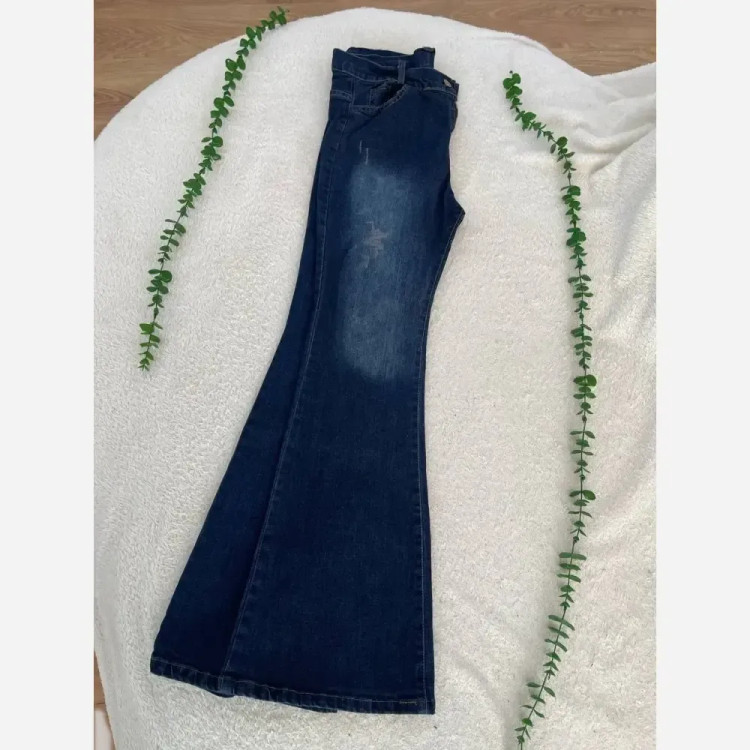 شلوار جین بوتکات زنانه باکیفیت، قد حدود 103، در رنگها و سایزهای متنوع