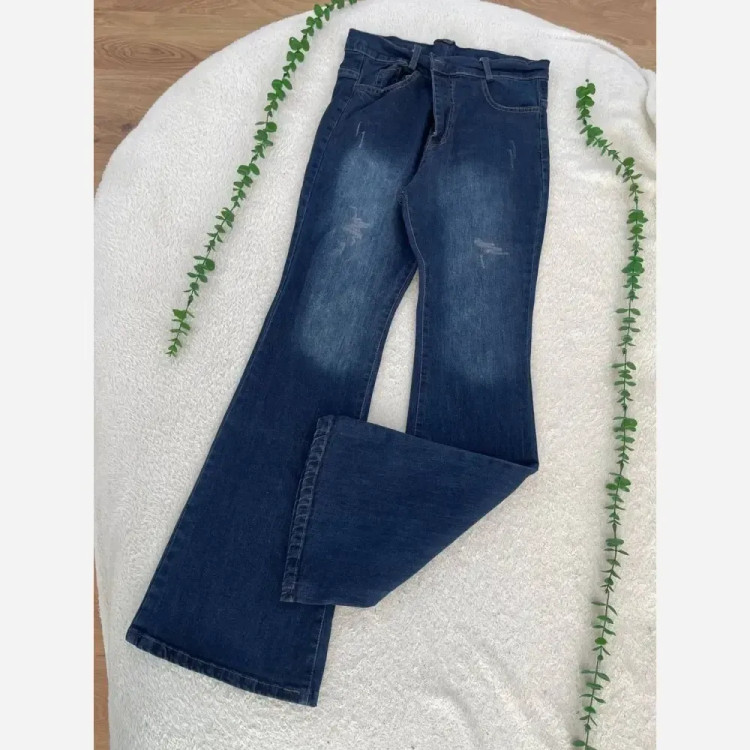 شلوار جین بوتکات زنانه باکیفیت، قد حدود 103، در رنگها و سایزهای متنوع