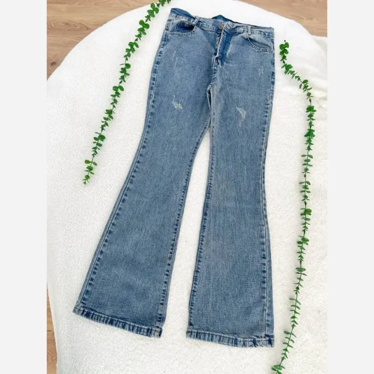 شلوار جین بوتکات زنانه باکیفیت، قد حدود 103، در رنگها و سایزهای متنوع