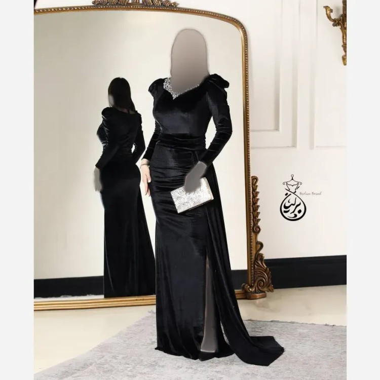 مانتو مخمل نگین دوزی شده زنانه کد 142 مشکی سایز 38 تا 48