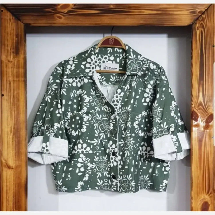 شومیز ترلان مخمل کبریتی چاپی زنانه فری سایز 38 تا 46 آستین گت دار