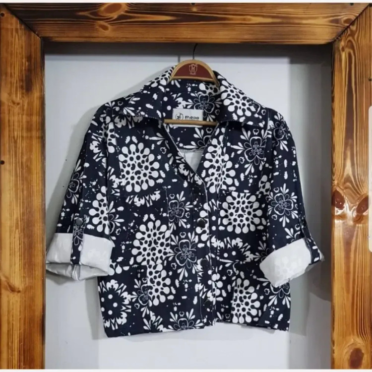 شومیز ترلان مخمل کبریتی چاپی زنانه فری سایز 38 تا 46 آستین گت دار