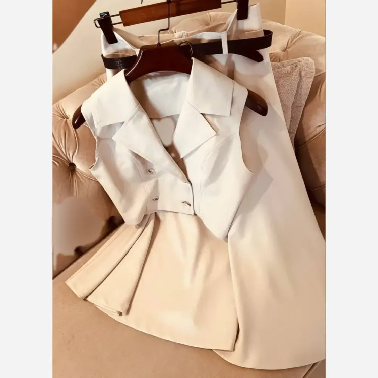 جلیقه دامن مدل نگاه مازراتی چهارفصل سایزبندی کامل رنگبندی متنوع ارسال فوری