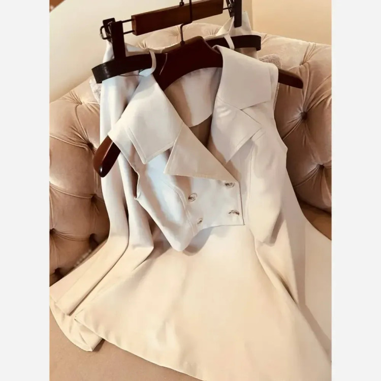 جلیقه دامن مدل نگاه مازراتی چهارفصل سایزبندی کامل رنگبندی متنوع ارسال فوری