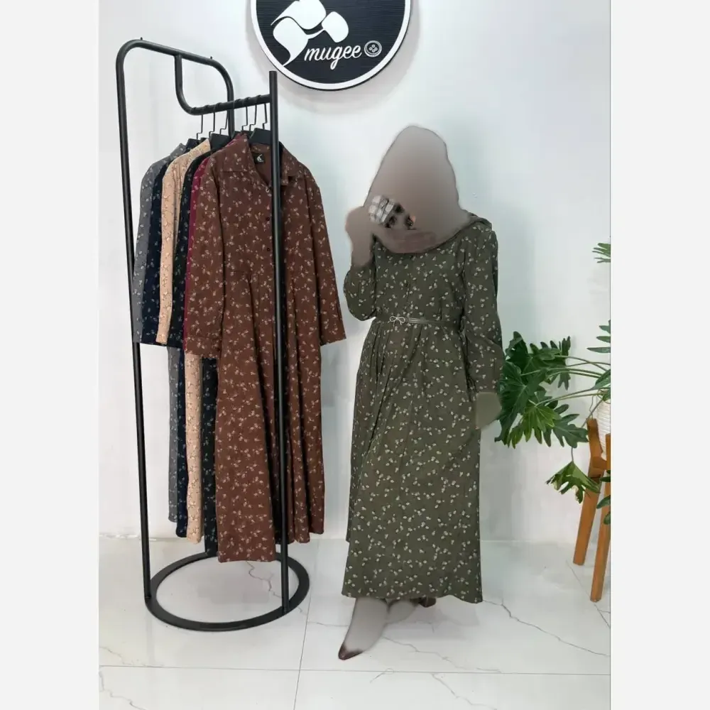 مانتو مخمل کبریتی طرح نجوا گلدار پاییزه فری سایز زنانه کد 7440