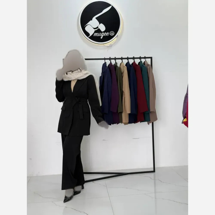 کت و شلوار زنانه مازراتی طرح هاله دو سایز سبز کرم مشکی سرمه ای بنفش
