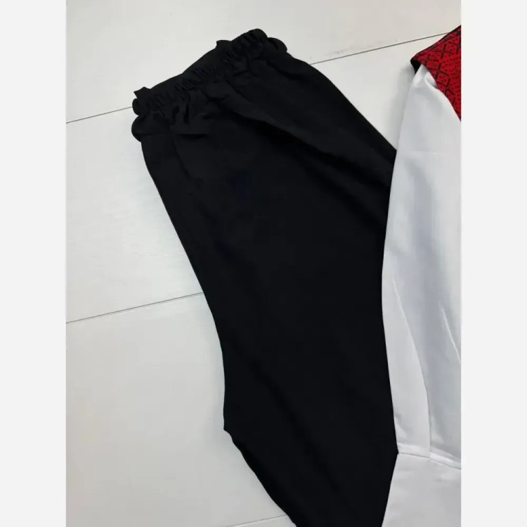 ست سه تیکه پارمین شومیز، وست و شلوار پرشین مکانیک سوزن دوزی قرمز فری سایز