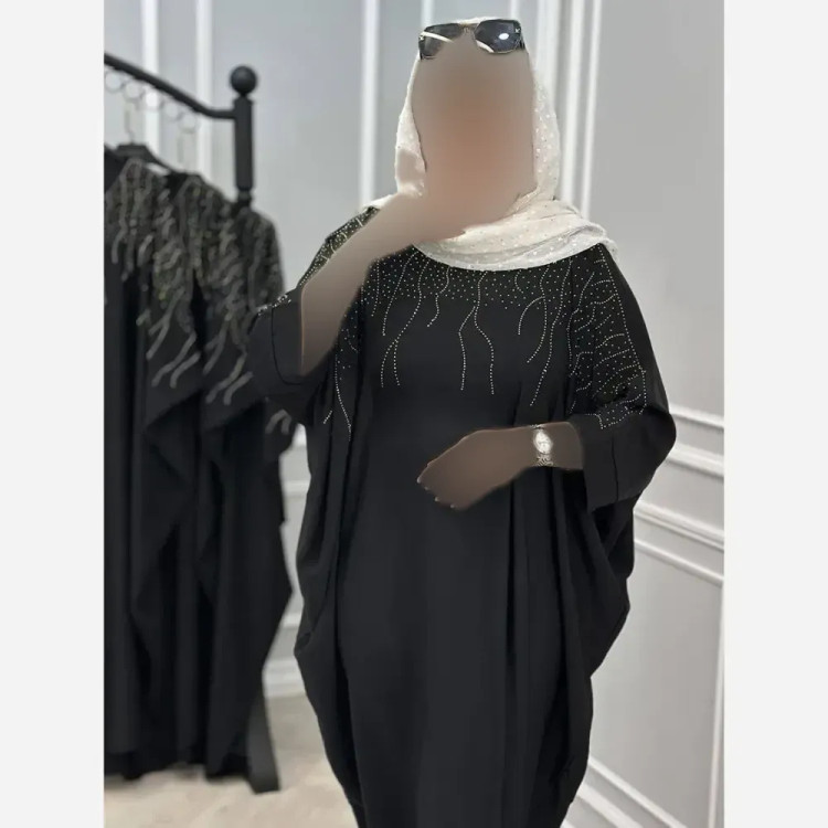 عبایی نگین آبشاری الیزه فری سایز زنانه مجلسی شیک مشکی کرم نسکافه ای