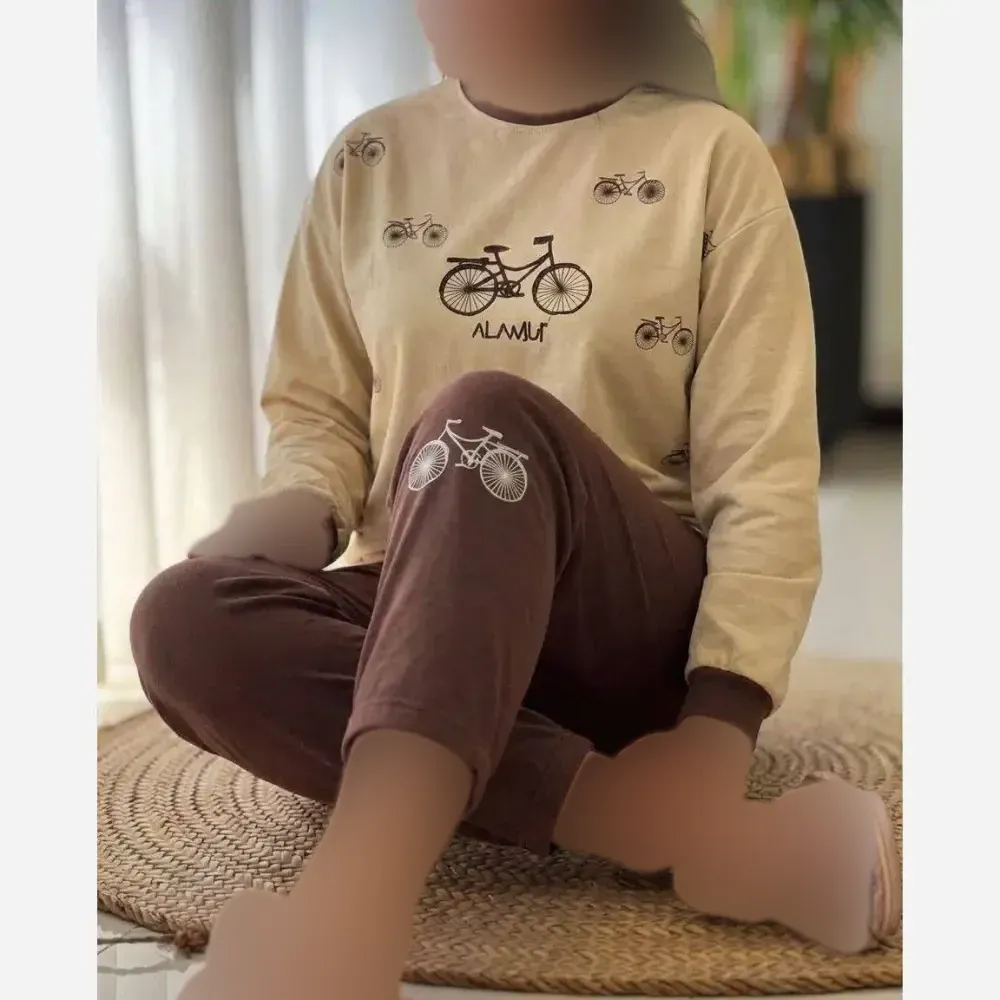 ست بلوز و شلوار پنبه لاکرا زنانه طرح گلدوزی رنگ نسکافهای سایز فری