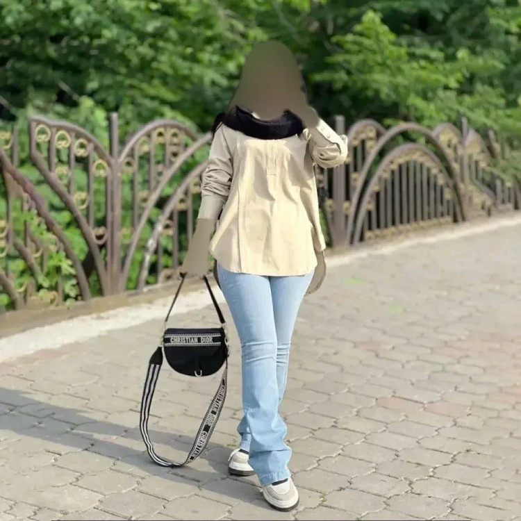 شومیز بغل دکمه زنانه لینن اعلا فری سایز کرم سرخابی مشکی