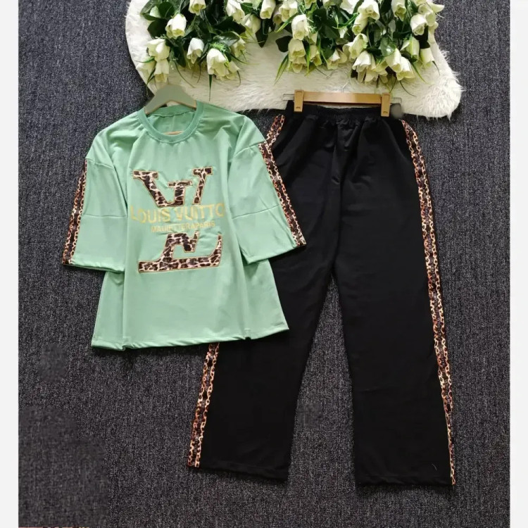 ست زنانه لویی ویتون پلنگی گلکسی پنبه فری سایز 38-48 شیک و زیبا