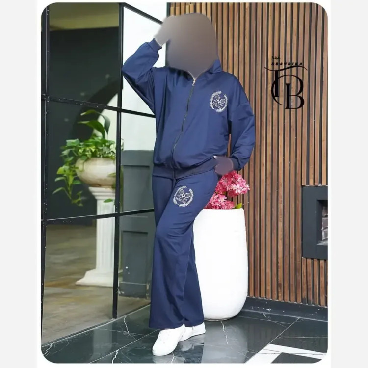 ست سویشرت شلوار گلدوزی شده زنانه جنس گلکسی اسپان فری سایز تا 50