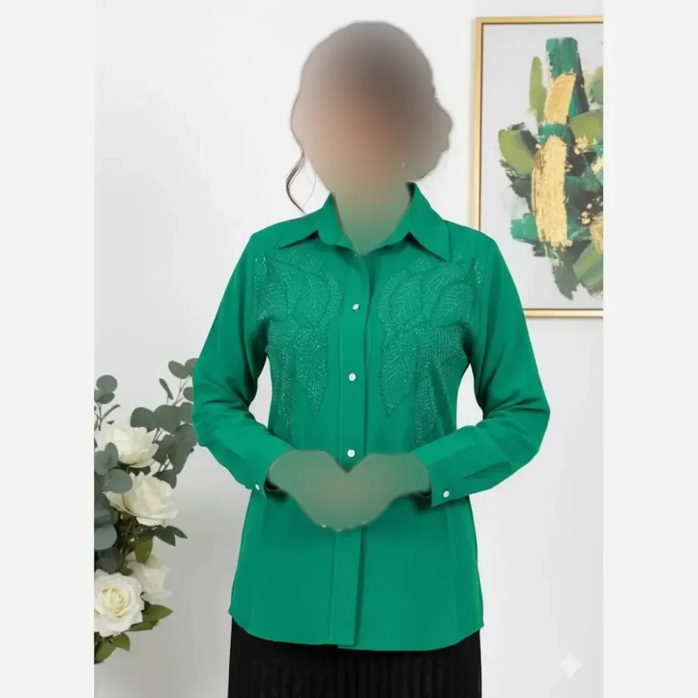 شومیز زنانه ساحل سبز و قرمز سایزبندی 40 تا 52 جنس الیزه نگین دار تضمینی