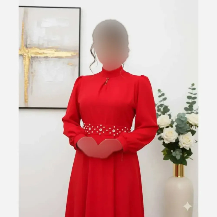 پیراهن مجلسی زنانه ناز کد 76401 سایزبندی 38 تا 52 قد 150 رنگ سبز و قرمز جنس مازراتی