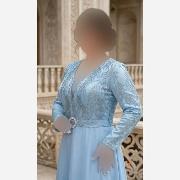 مانتو شانا بلند زنانه سایزبزرگ حریر شاین ساتن زارا قد 155 تک رنگ آبی سایز 44 تا 54