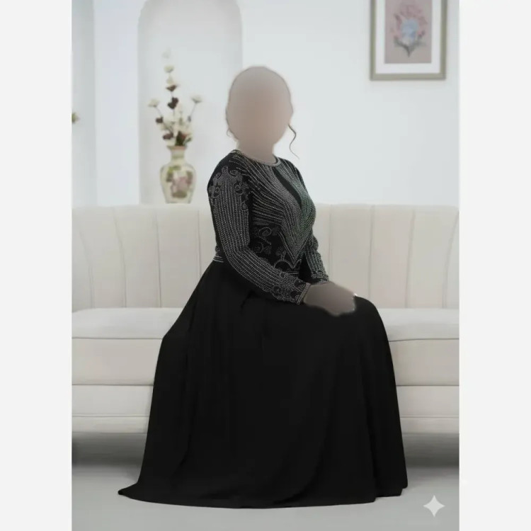 مانتو مجلسی زنانه شهلا کرپ دالقیچ نگین دار قد 150 مشکی سورمه ای سایزبزرگ