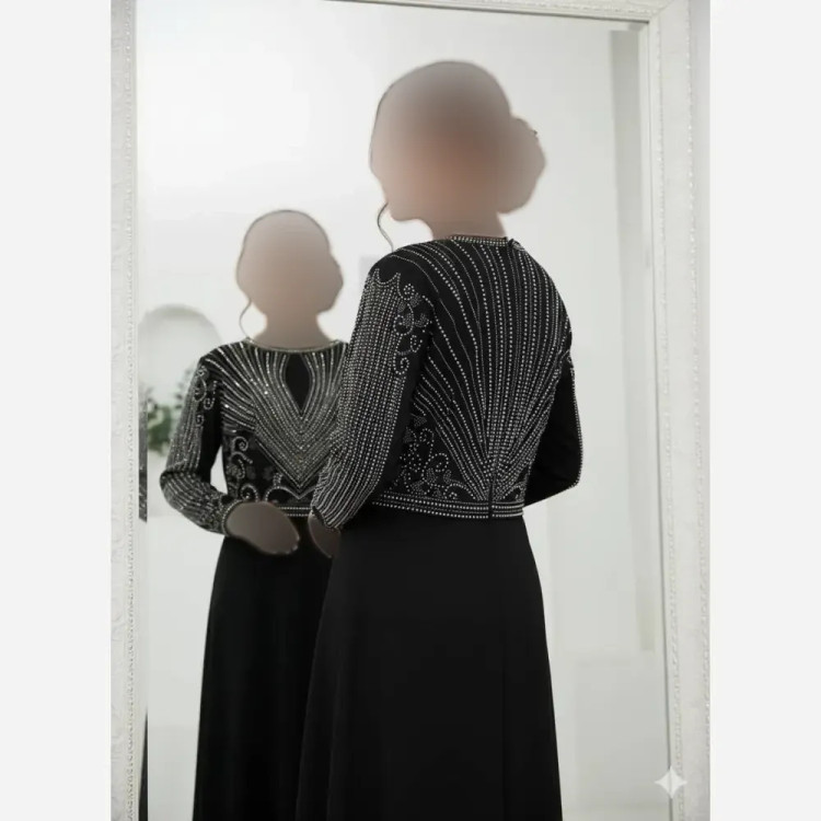 مانتو مجلسی زنانه شهلا کرپ دالقیچ نگین دار قد 150 مشکی سورمه ای سایزبزرگ