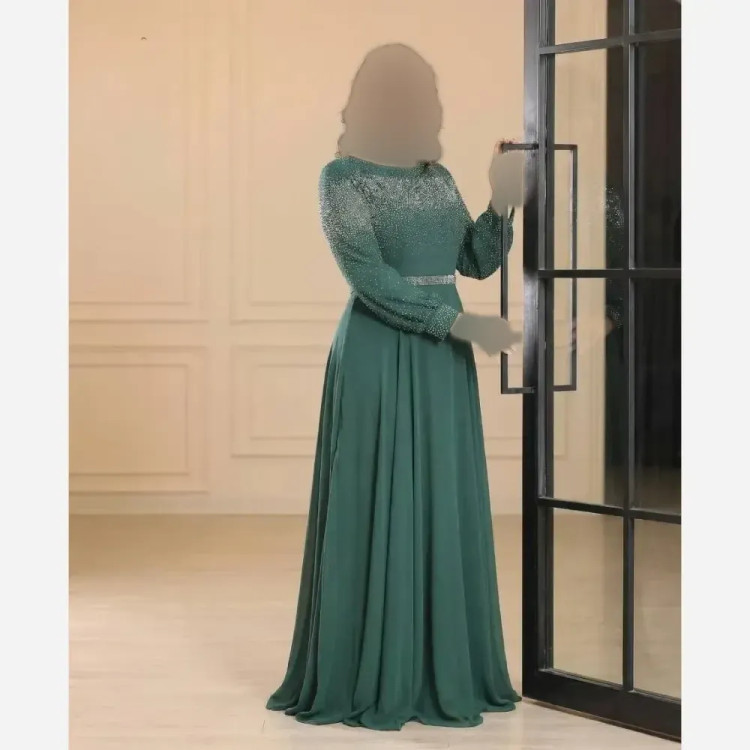 مانتو زنانه فرناز حریر نگیندار سایزبندی 44 تا 52 مشکی سبز