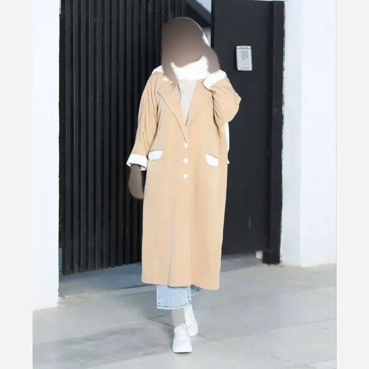 مانتو زنانه طرح مهرنوش مازراتی قد 115 یقه لایی دار دکمه کاربردی چاک پیلی جیب دار در رنگ های سبز مشکی سورمه ای کرم سایز 1 و 2