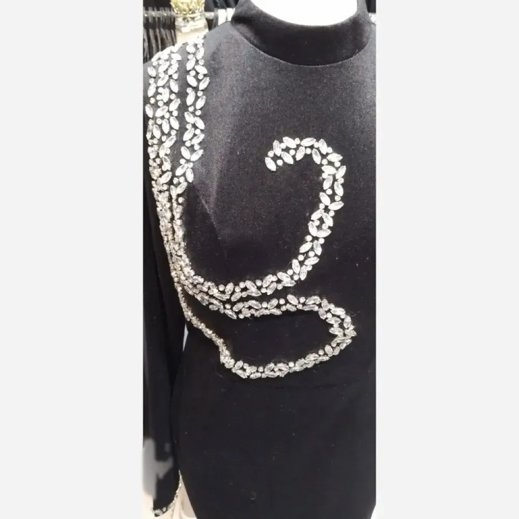 مانتو گیلدا مخمل و کرپ دالقیچ مشکی سایزبزرگ قد 150