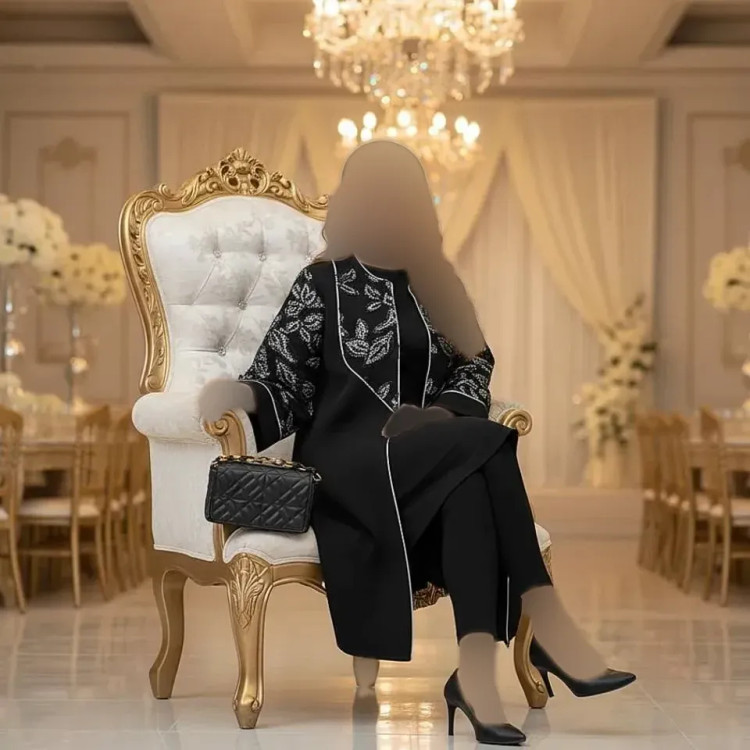 مانتو زنانه عطرین مشکی سوپر مازراتی پولک دوزی مغزی شاین قد 100-102 سایز 38-60
