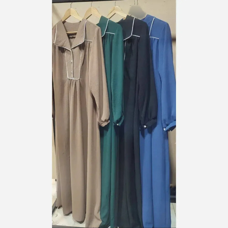 مانتو طرح سارینا ابروبادی در رنگ بندی مشکی نسکافه ای آبی سبز و سایز 1 و 2