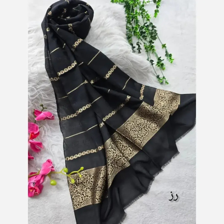 شال لعیا نخ حریر طرح گلد الگانس ابعاد 73x190 بدون چروک و سر خوردن فری سایز