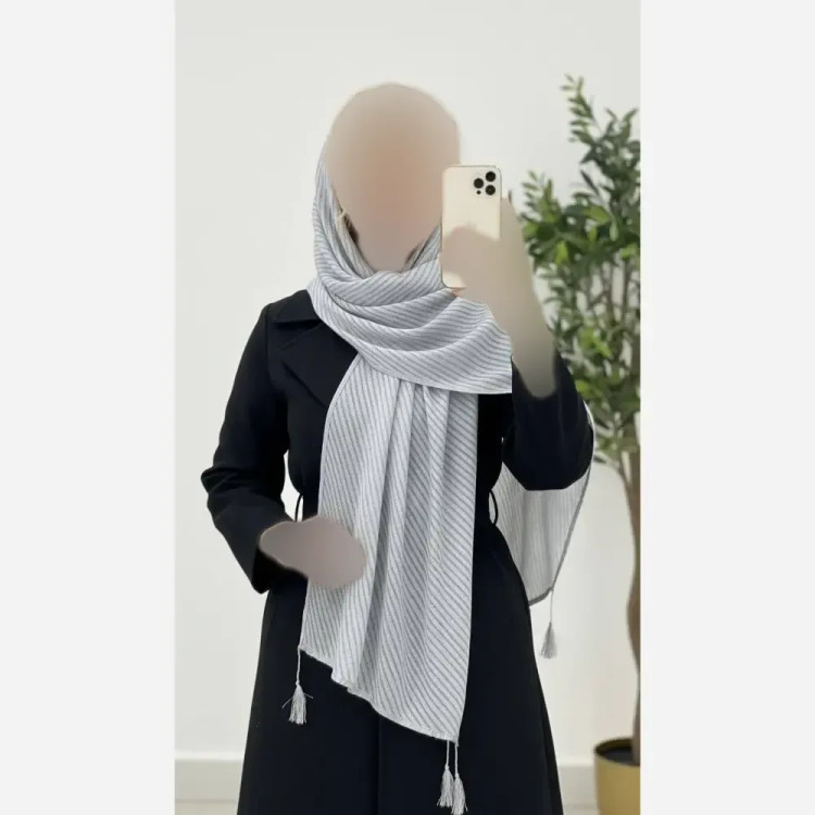 شال طیفی حریر ژاکارد پلیسه ابعاد 51*200 فری سایز رنگ بندی متنوع