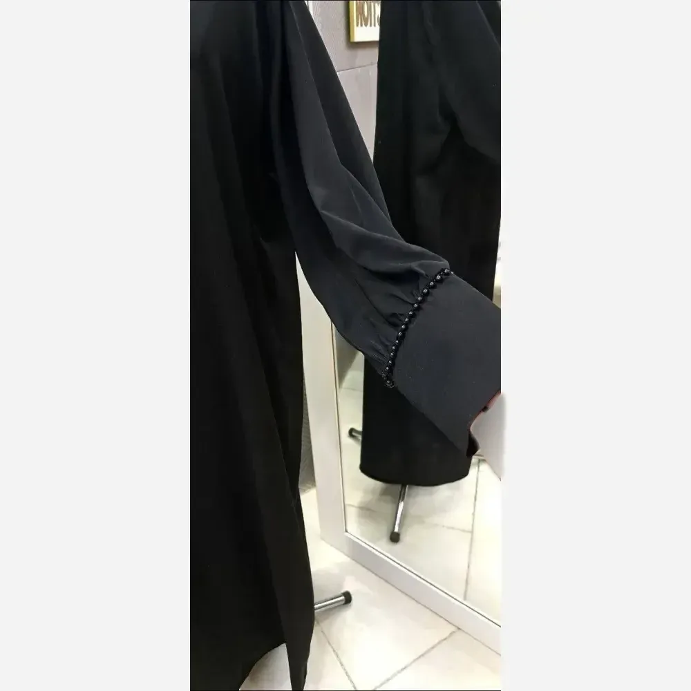 عبا مدل مروارید فری سایز مشکی الیزه درجه یک قد 135 بند تنظیم سایز مزونی