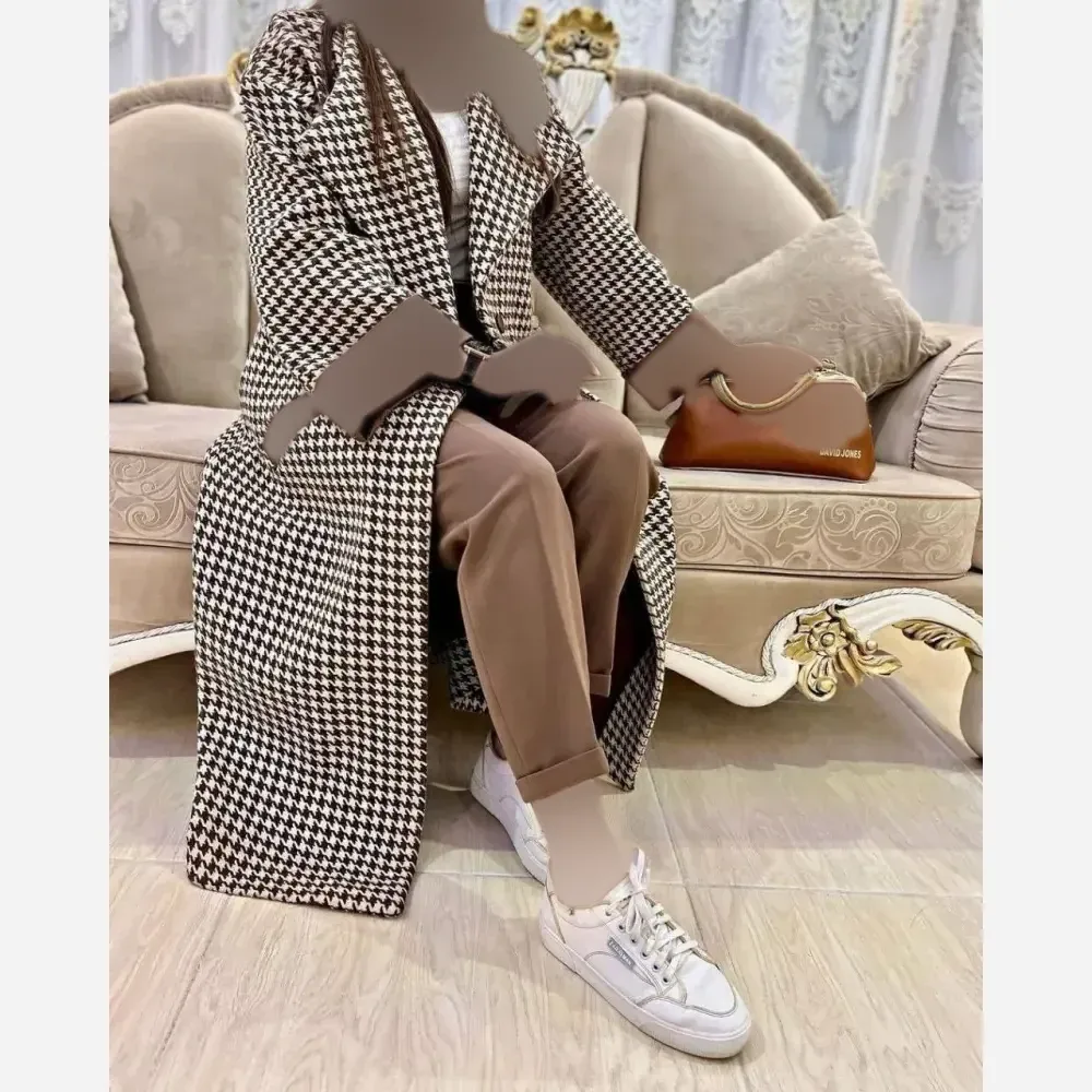 پالتو کرول زنانه بلند پاییزه جنس پیر دوپل پشمی خرجکار چرم سایزبندی 1 و 2