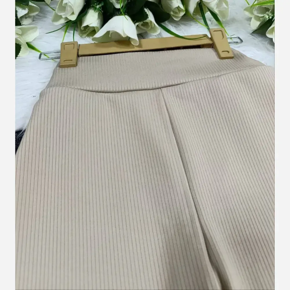 لگ کبریتی زنانه جنس مک لارا سایز فری رنگ کرم قهوه ای پژ بدون آبرفت و رنگدهی