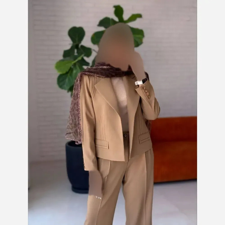کت شلوار شاپرک کرپ مازراتی دبل گرم بالا مشکی کرمی سایز 1 و 2