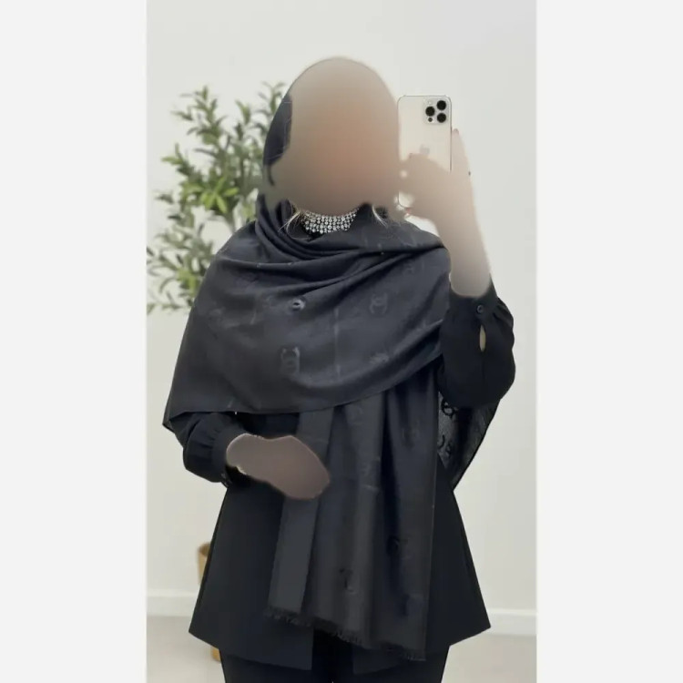 شال دورو شاینا نخ سانسور لمه ابعاد 195*65 فری سایز مات و شاین دار