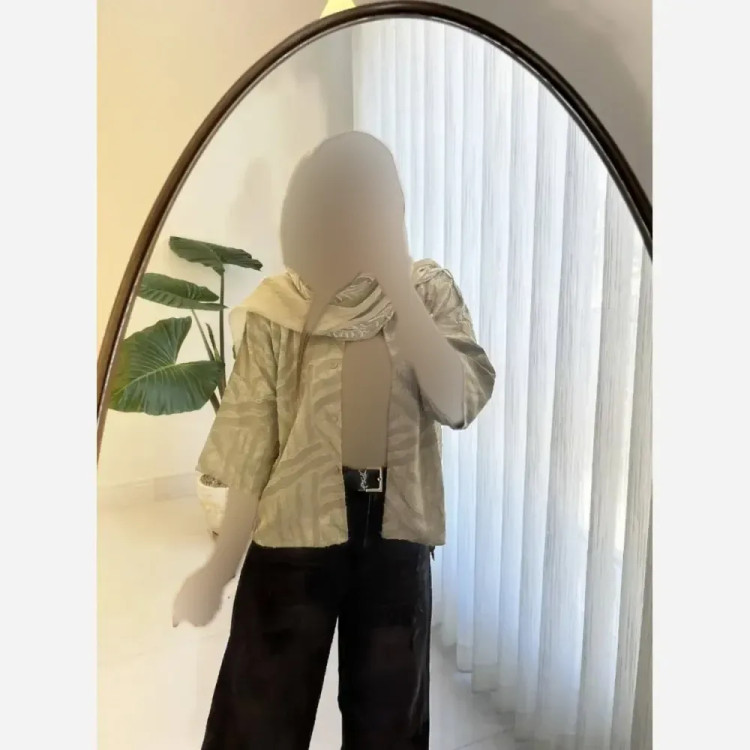 شومیز باکسی زنانه مدل ساغر جنس حریر کسمه مزونی فری سایز