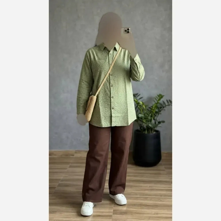 شومیز مانتویی زنانه جنس شانتون ابریشم نگیندار مدل فری سایز