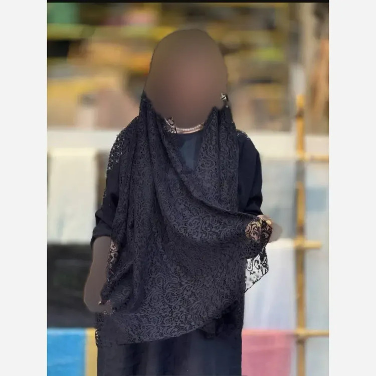 شال مجلسی زنانه تور دانتل و گیپور مشکی ابعاد 180 در 65 سانتیمتر