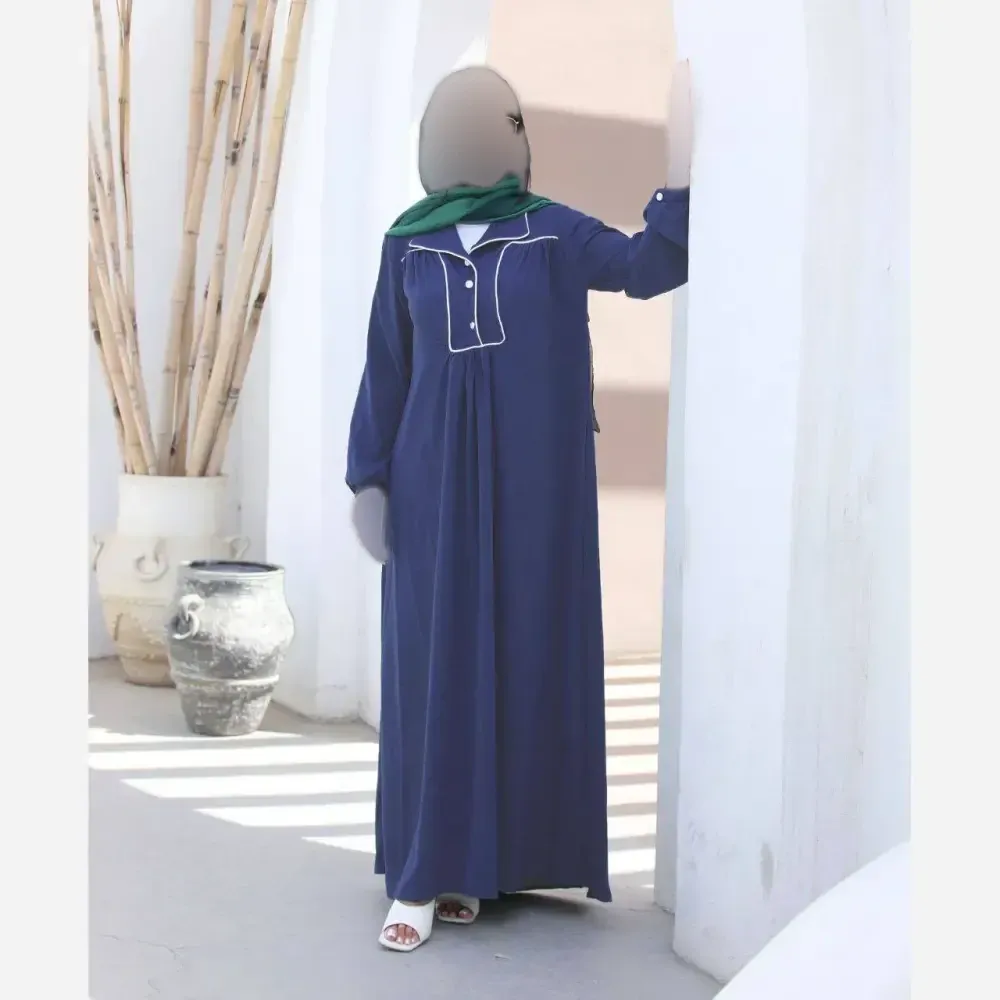 مانتو زنانه طرح سارینا جنس ابروبادی دکمه دار با نوار مغزی پشت