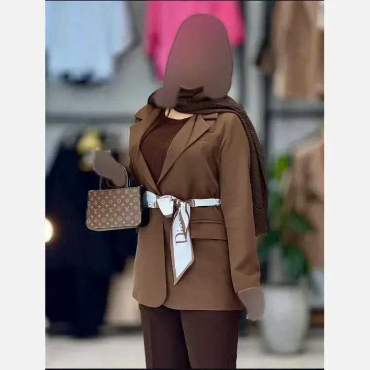 کت زنانه مدل دیور جنس مازراتی رنگ نسکافه ای با کمربند ساتن