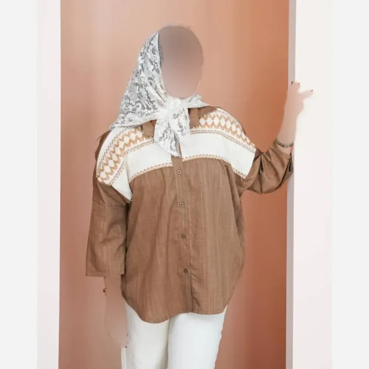 شومیز پانچ زنانه مدل دلوسه پارچه شانتون زنجیری با خرج کار کنفی فری سایز
