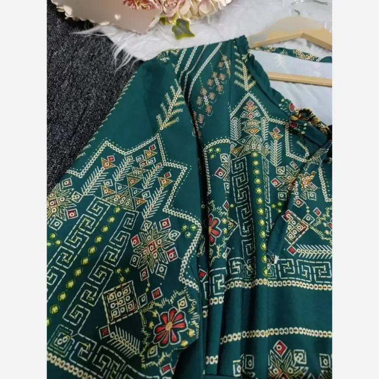 پیراهن ساحلی زنانه مدل کتیبه جنس بوگاتی فری سایز 38 تا 48