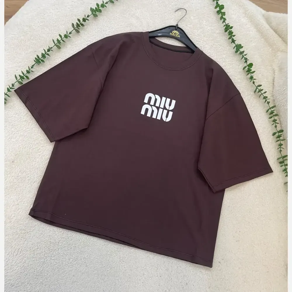 تیشرت باکسی زنانه طرح MIU MIU جنس سوپر پنبه فری سایز