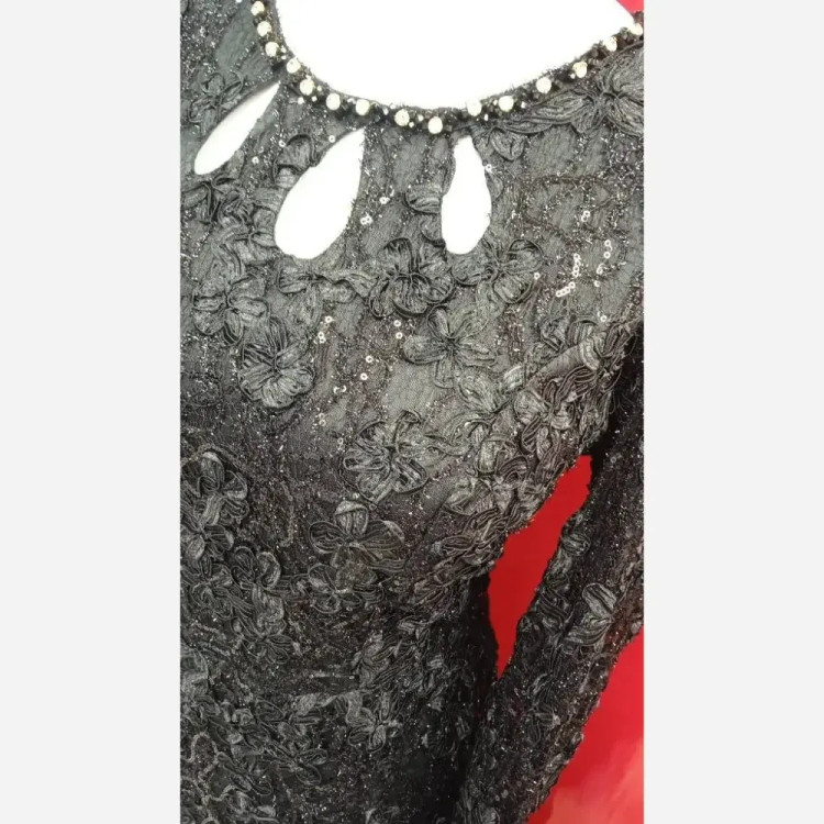 پیراهن مجلسی زنانه مدل تارا دانتل برتلی سنگدوزی شده کاپدار قد 155 سایز 40 تا 50