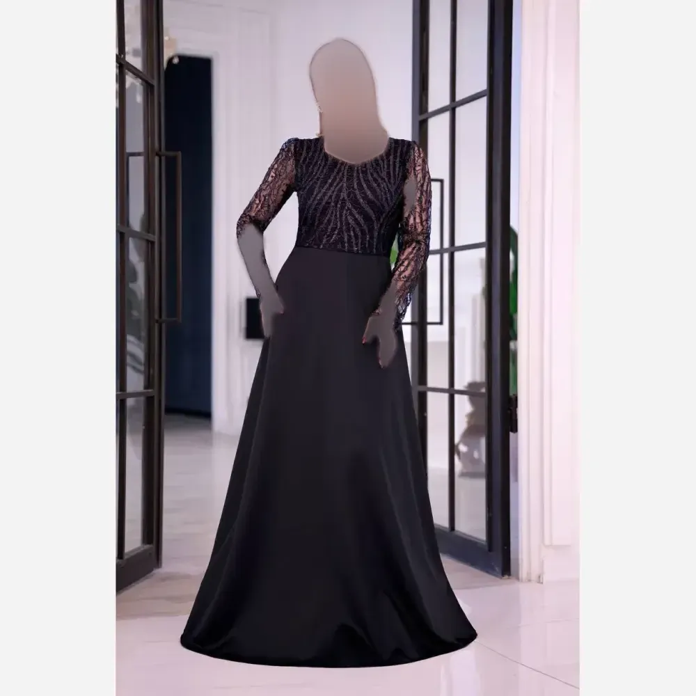 پیراهن زنانه سارگل مشکی جنس ساتن قد 160 سایز 42 تا 50
