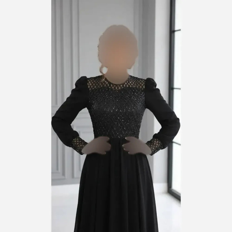 پیراهن زنانه مجلسی سایز بزرگ مدل شبنم جنس تور طرح دار و کرپ حریر رنگ مشکی