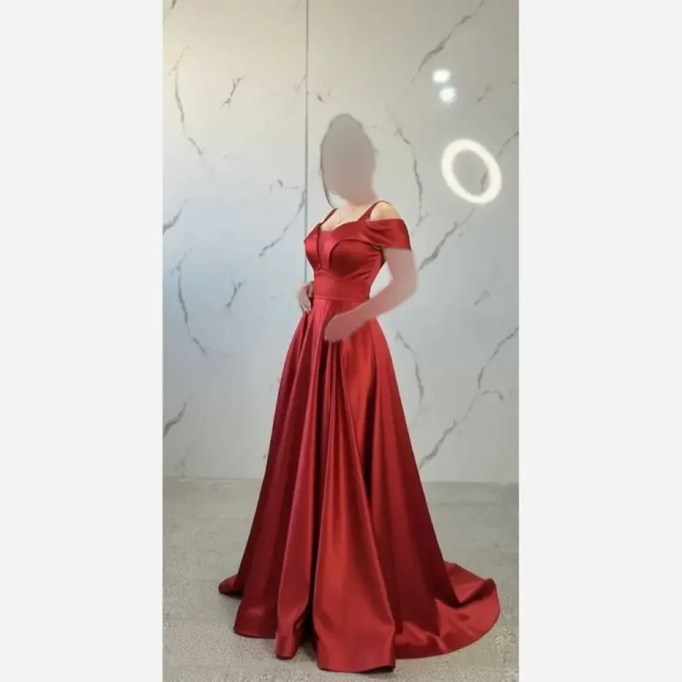 پیراهن مجلسی زنانه مدل النا جنس ساتن آمریکایی قد 160